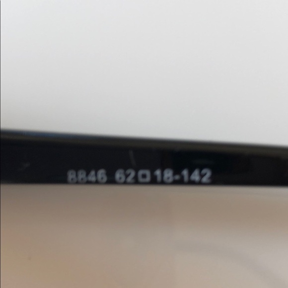 Black frame blue mirrored lens sunglasses - Picture 7 of 8